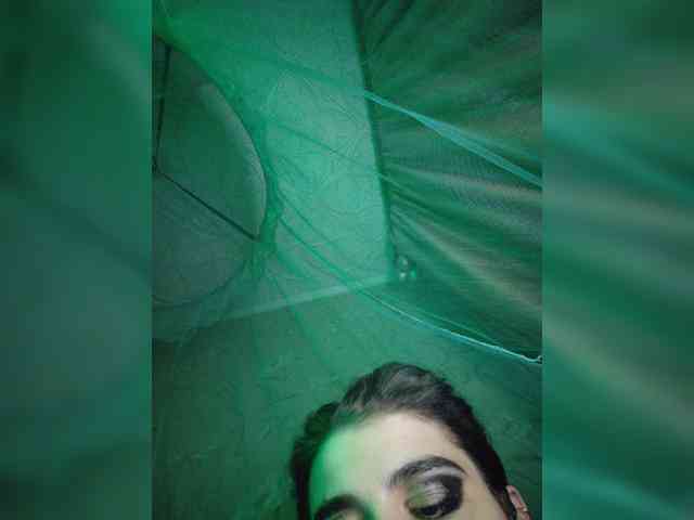 CyberSquirtSiren webcam