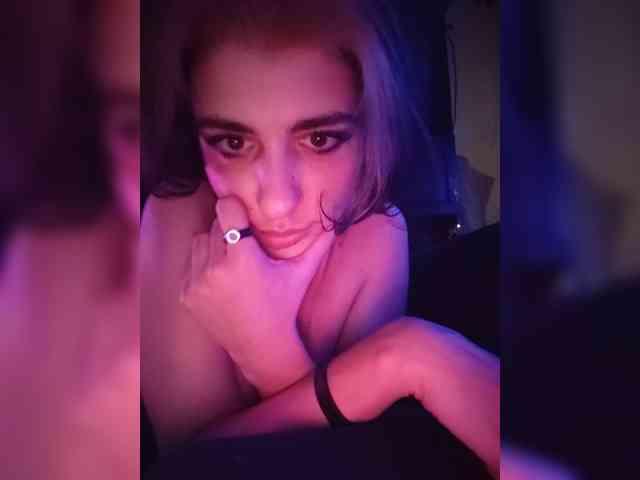 CrazySquirtSiren webcam