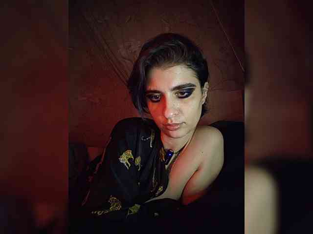 CyberSquirtCuckQueen webcam