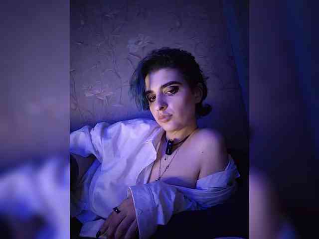 CyberSquirtSiren webcam