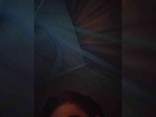 UntouchableSquirtWitch webcam