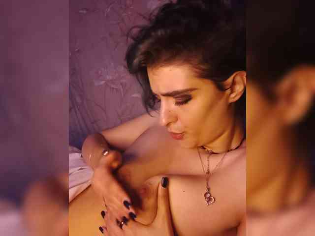CyberSquirtSiren webcam