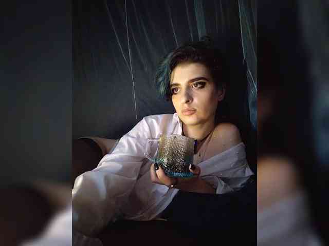 CyberSquirtSiren webcam