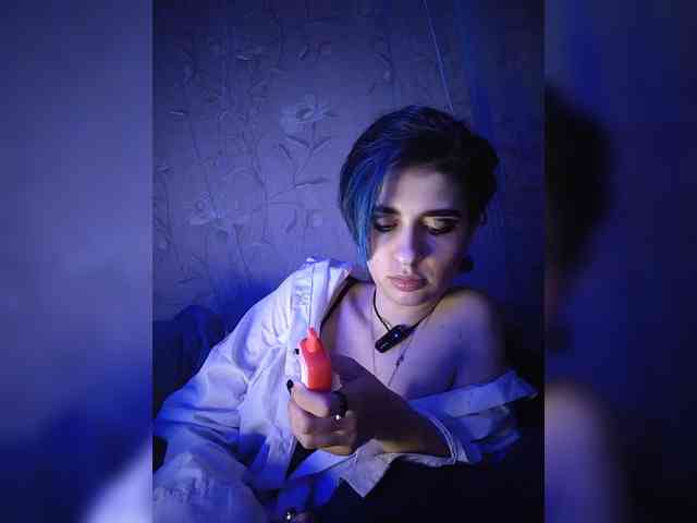 CyberSquirtSiren webcam