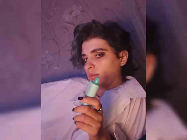 CyberSquirtSiren webcam