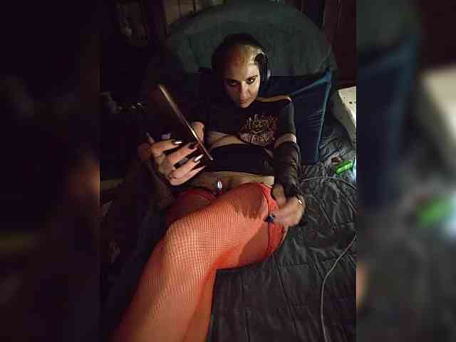 CrazySquirtSiren webcam