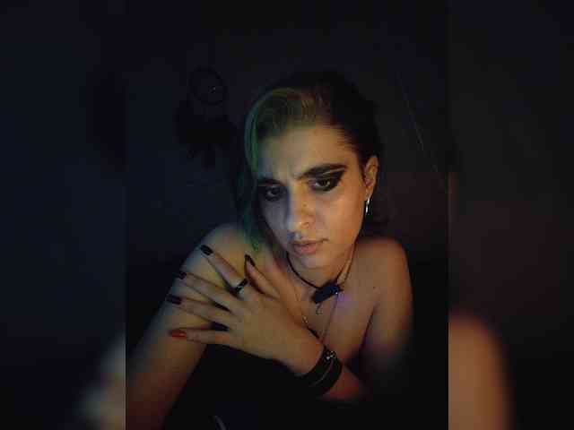 Модель: UntouchableSquirtWitch