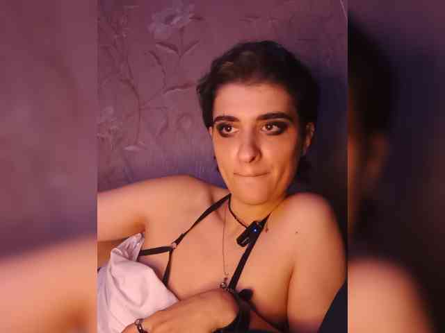 CyberSquirtSiren webcam