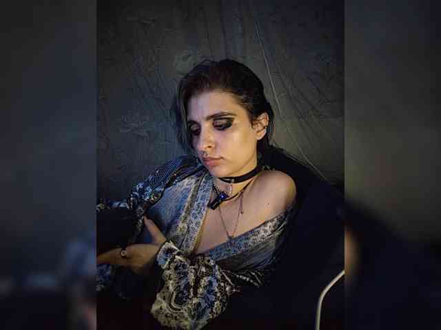 CyberSquirtCuckQueen webcam