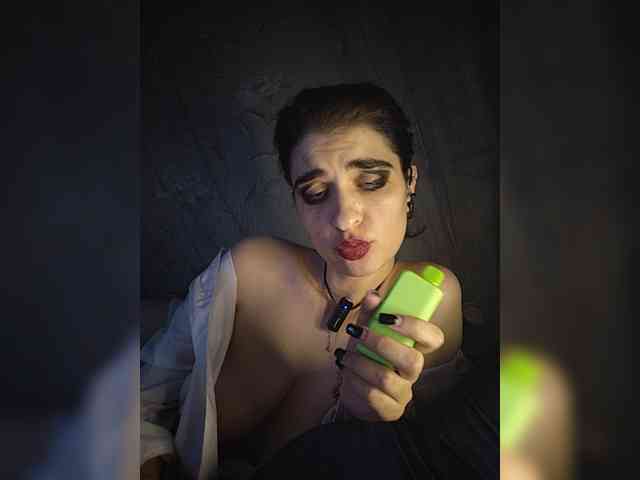 CyberSquirtSiren webcam