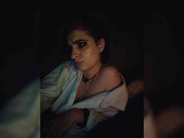 UntouchableSquirtWitch webcam