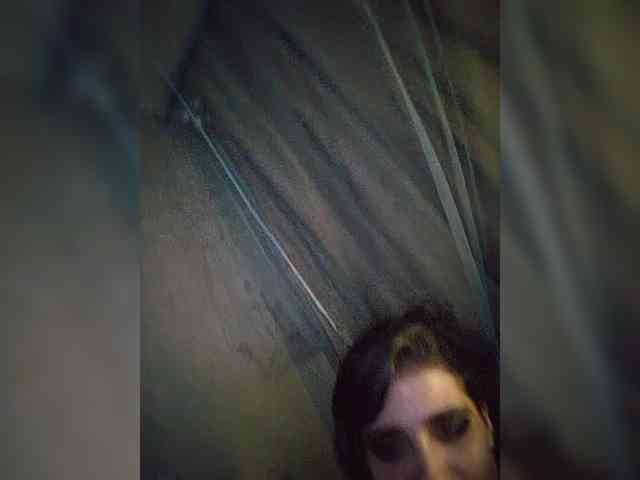 CyberSquirtCuckQueen webcam