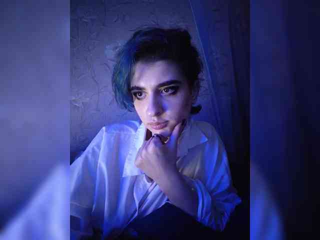 CyberSiren Sex Cam Show