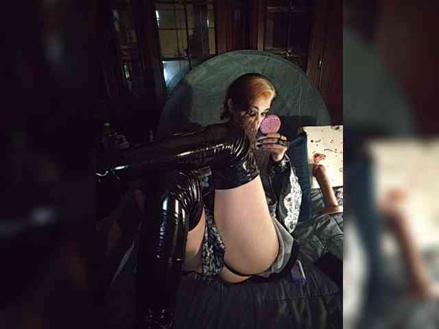 CrazySquirtSiren webcam