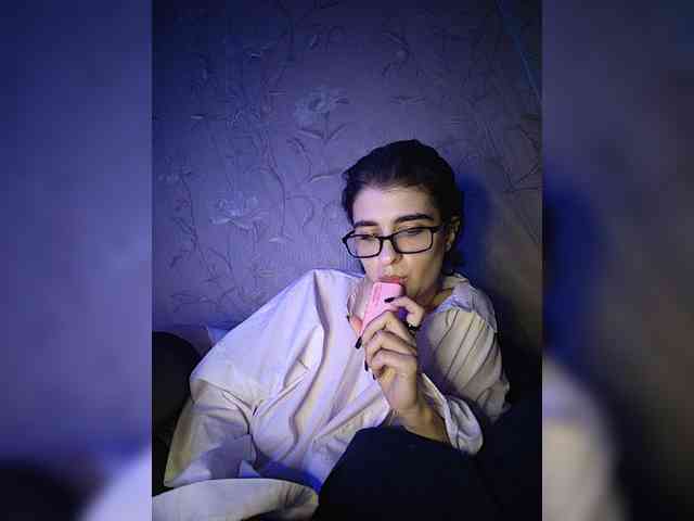 CyberSquirtSiren webcam