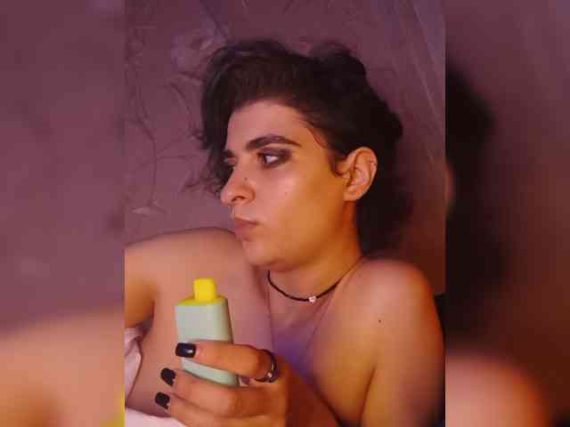 CyberSquirtSiren webcam