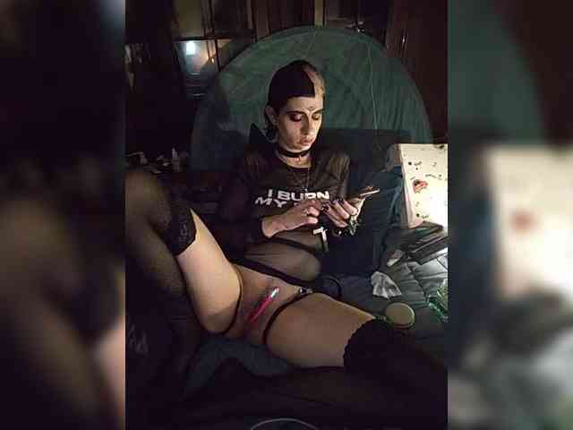 CrazySquirtSiren webcam
