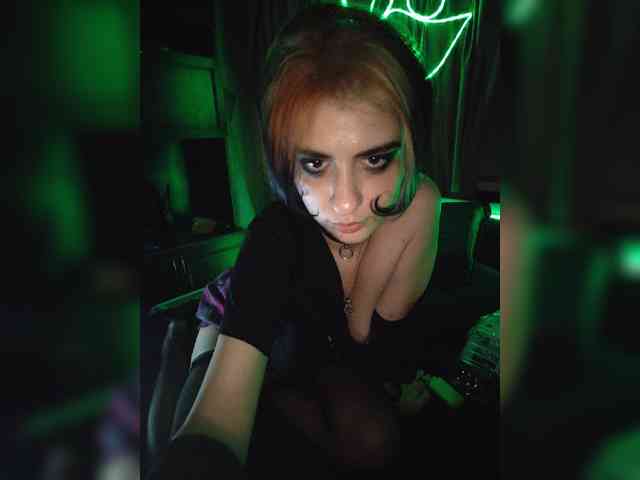 CrazySquirtSiren webcam