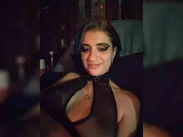 Model: CrazySquirtSiren