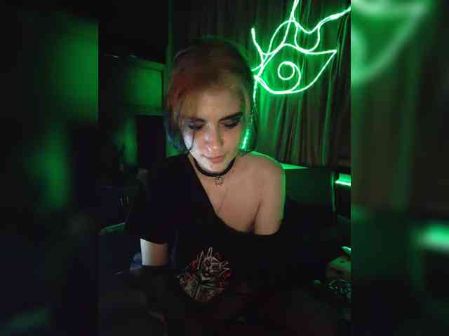 CrazySquirtSiren webcam