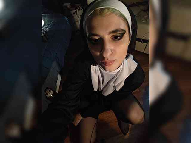 CrazySquirtSiren webcam