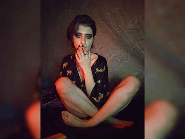 CyberSquirtCuckQueen webcam