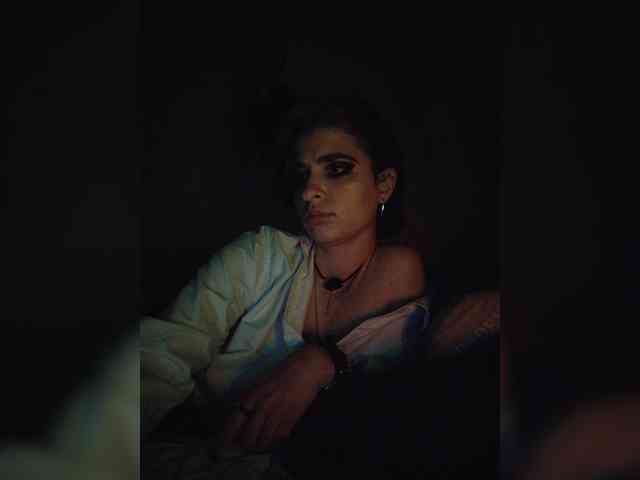 UntouchableSquirtWitch webcam