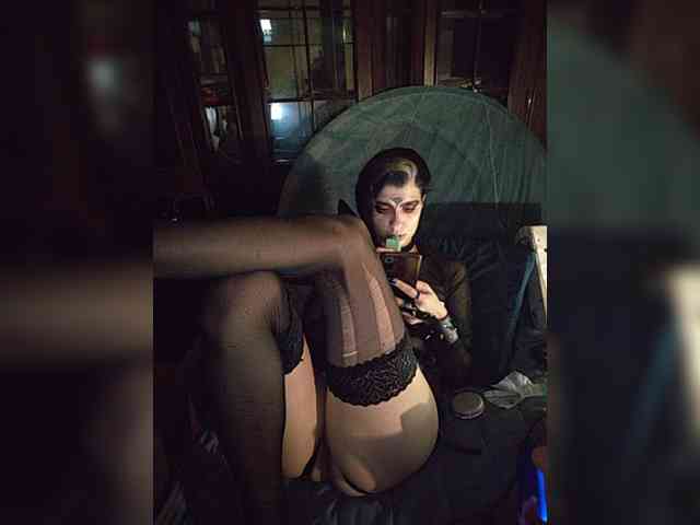 CrazySquirtSiren webcam