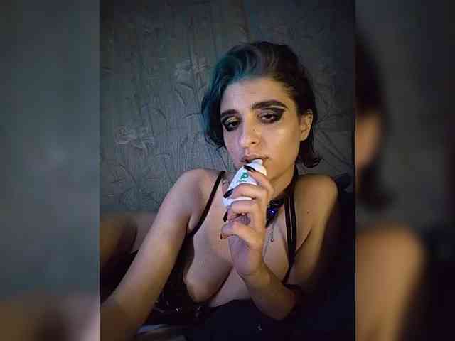 UntouchableSquirtWitch