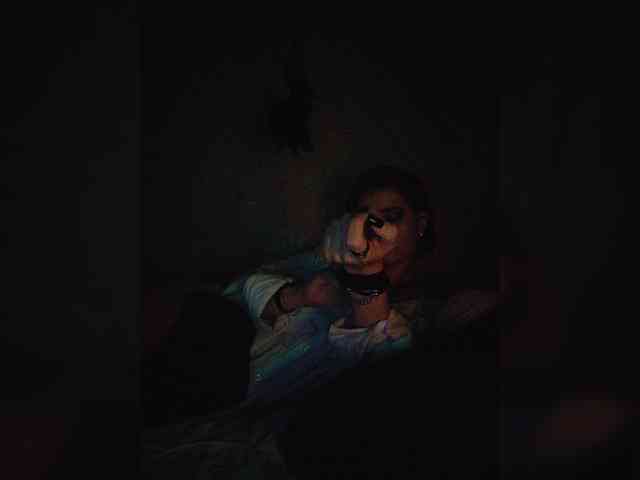 UntouchableSquirtWitch webcam