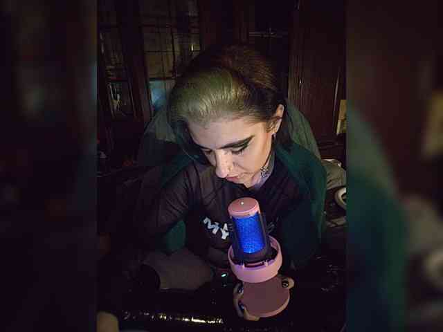 CrazySquirtSiren webcam