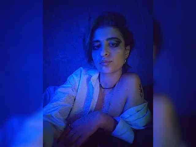 Model: UntouchableSquirtWitch