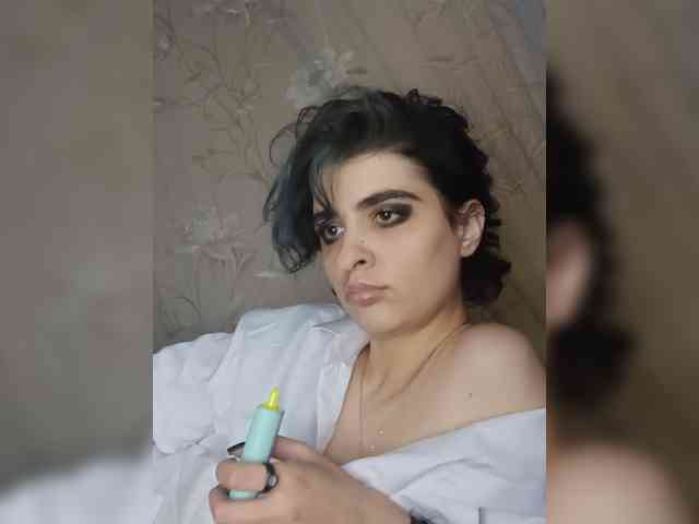 CyberSquirtSiren webcam