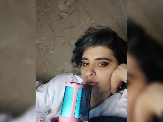 CyberSquirtSiren webcam