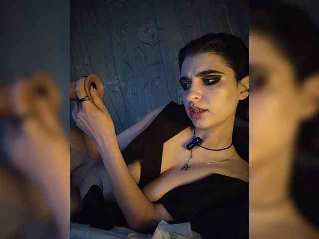 CyberSquirtSiren webcam