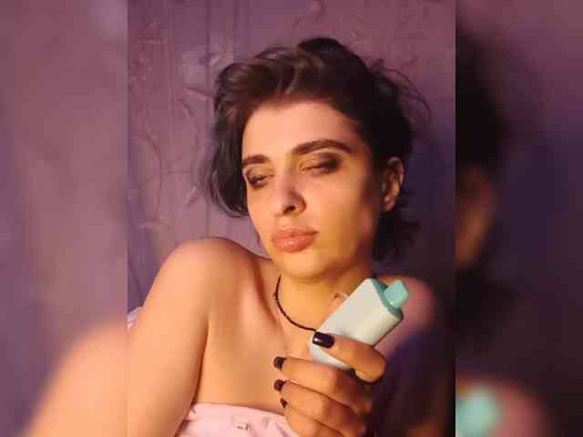 CyberSquirtSiren webcam
