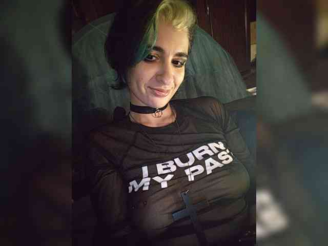 CrazySquirtSiren webcam