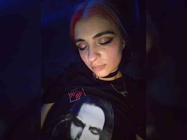 Siren_BrattyQueen