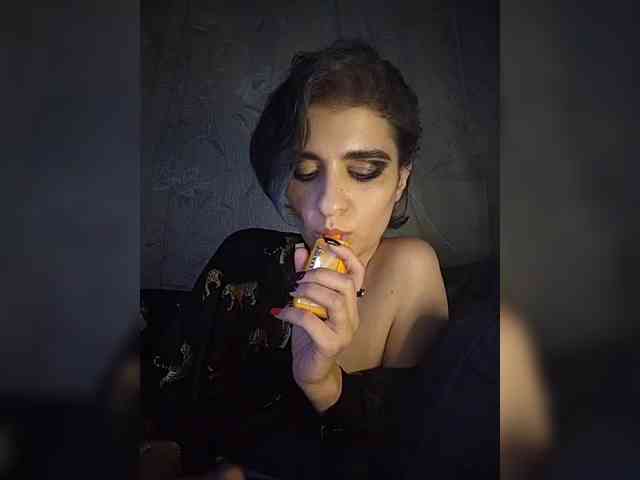 CyberSquirtCuckQueen webcam