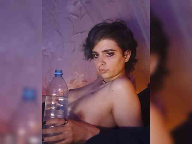 CyberSquirtSiren webcam
