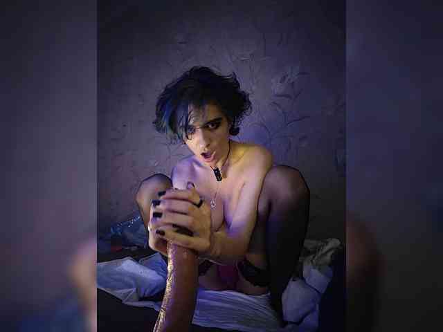 CyberSiren Sex Cam Show