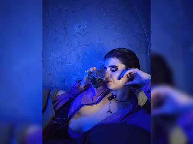 CyberSquirtSiren webcam