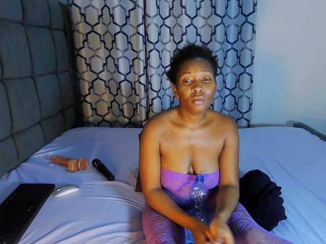 Partycakes live cam on BongaCams