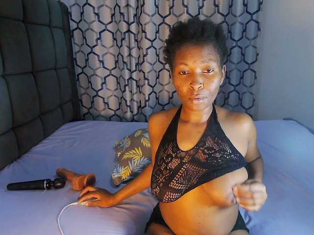 Partycakes live cam on BongaCams