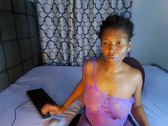 Partycakes live cam on BongaCams