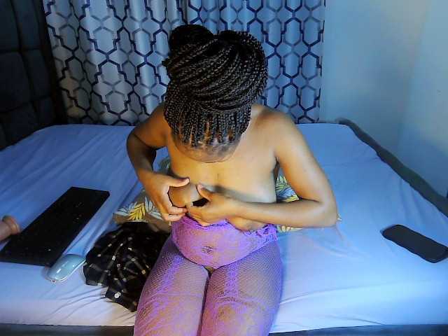 Partycakes live cam on BongaCams