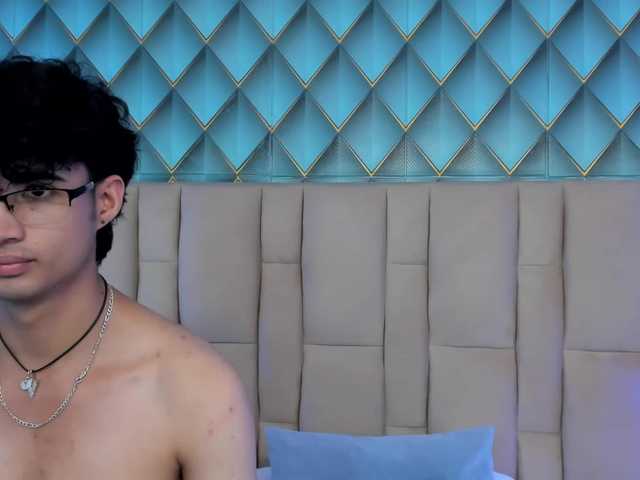 SofiaAndEthan live cam on BongaCams