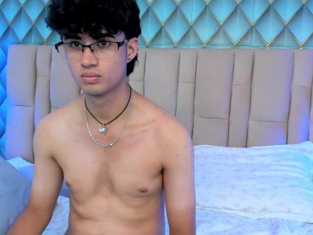 SofiaAndEthan live cam on BongaCams
