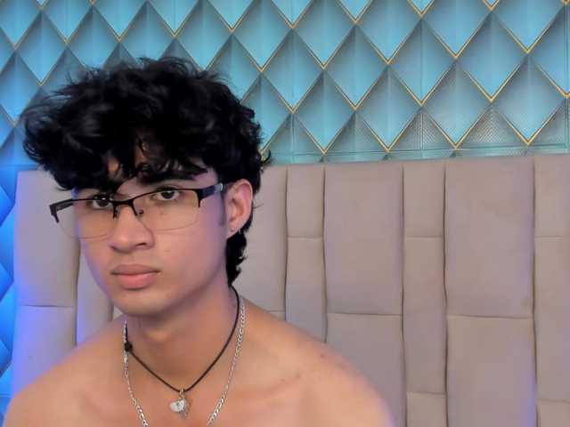 SofiaAndEthan live webcam show
