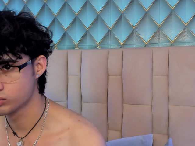 SofiaAndEthan live cam on BongaCams